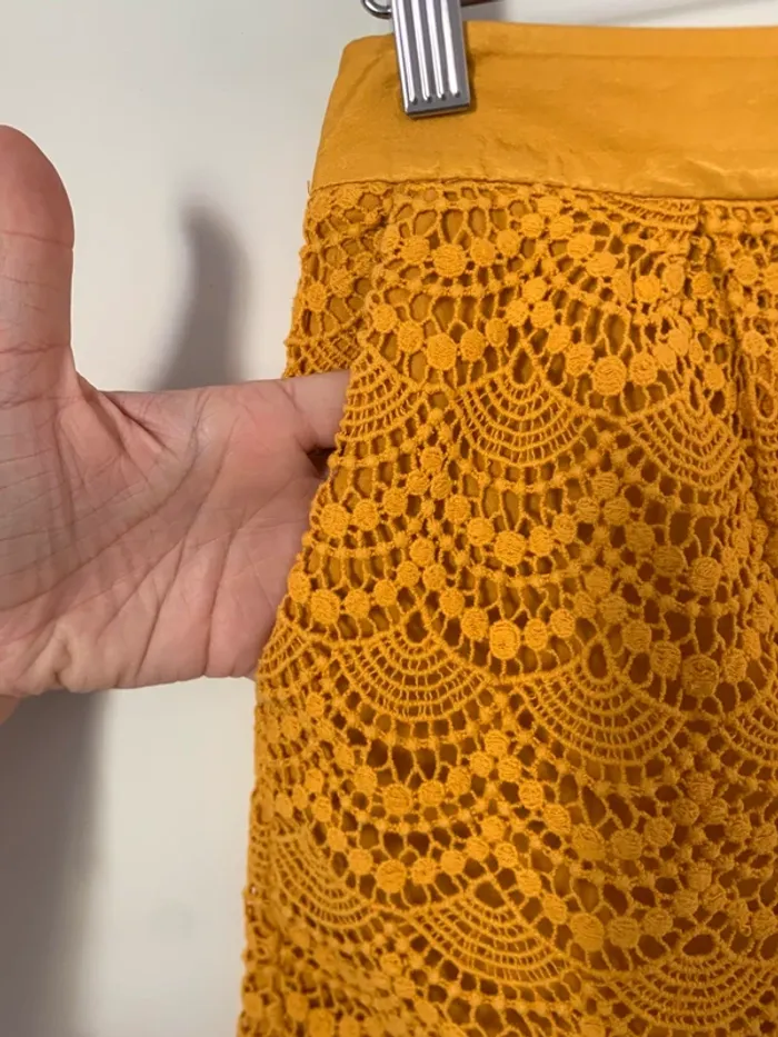 Short dentelle ocre Kookaï taille 38 - photo numéro 7