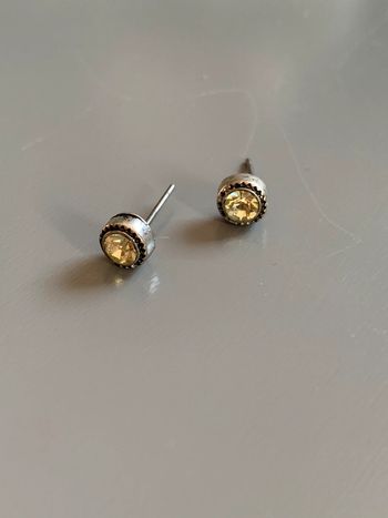 boucles d’oreilles Adopt’ Pierre strass Vert clair structure argentée  Sans fermoirs