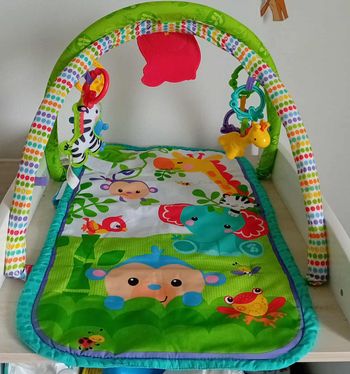 Tapis éveil avec arche