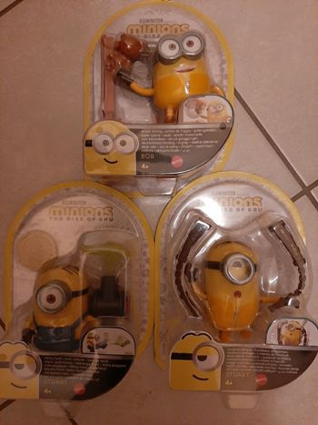 Lot 3 figurines minions the rise of gru