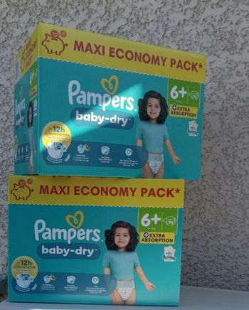 152 Couches Pampers taille 6+ 