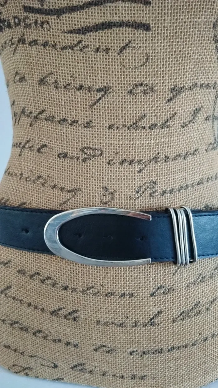 Ceinture noire boucle argenté 80 cm - photo numéro 3