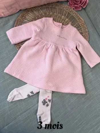 Robe et collant taille 3 mois