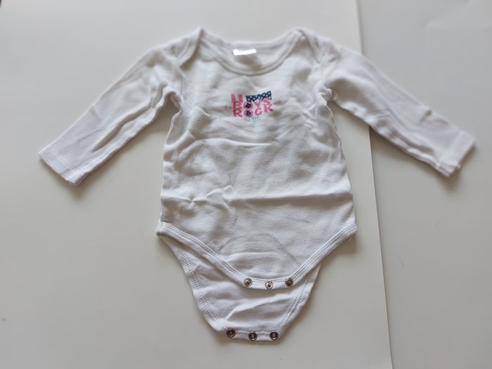 Lot 4 bodies 9 mois - photo numéro 6