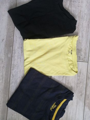 Lot 3 t shirt manches courtes t 8 ans