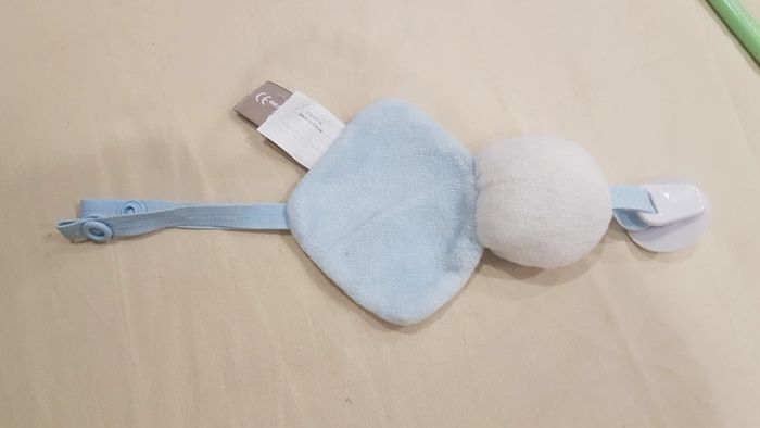 Attache tetines - photo numéro 3