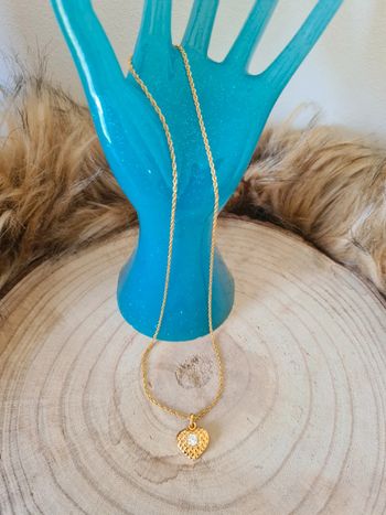 Collier avec pendentif coeur doré vintage