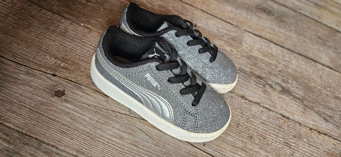 Chaussure puma taille 23 - photo numéro 2