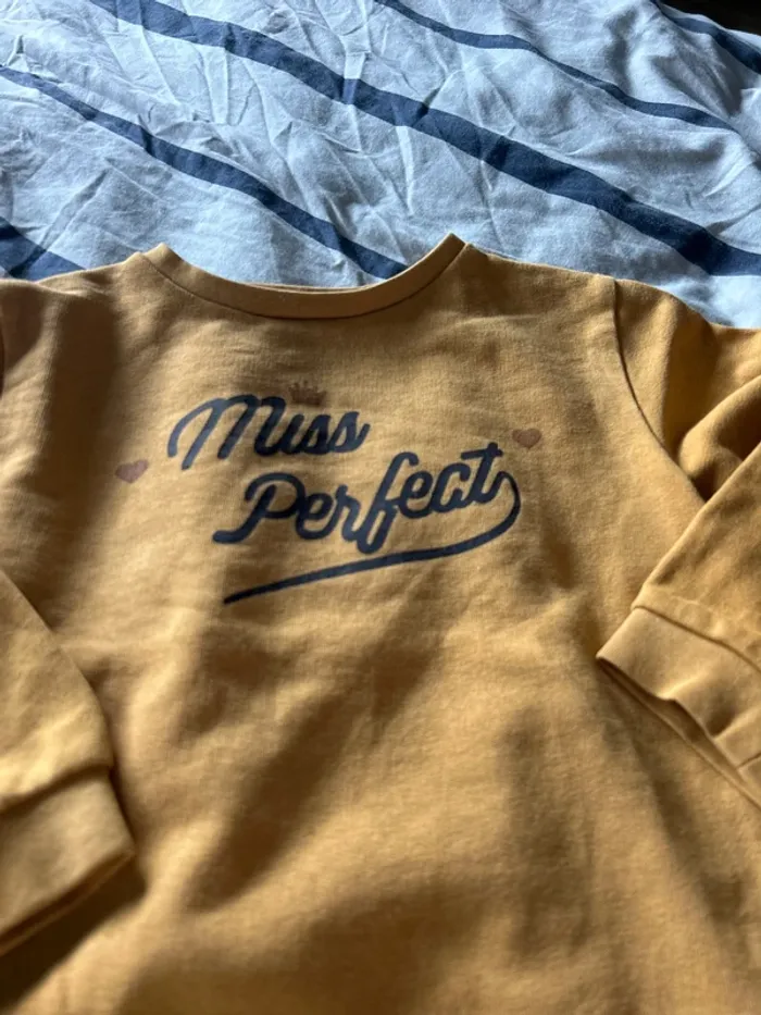 Pull fille 6 ans - photo numéro 2