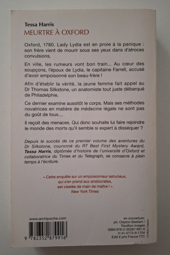 Livre, enquête policière du Dr Silkstone - photo numéro 2