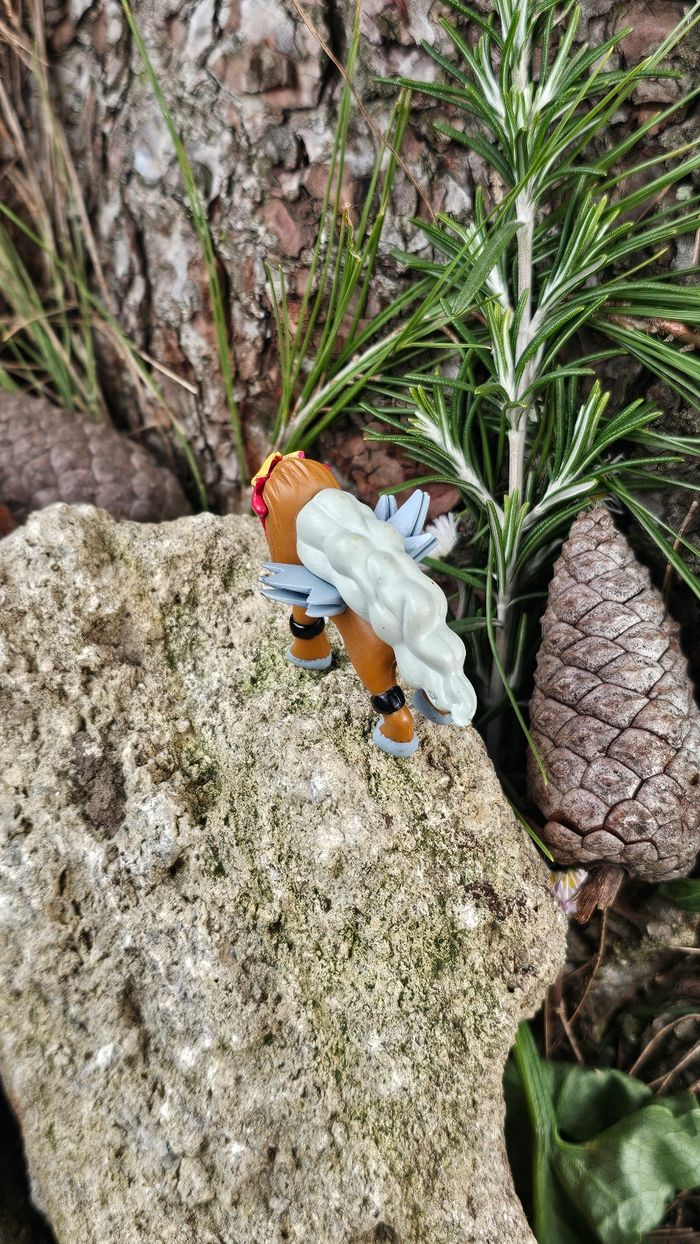 Super figurine Pokemon nintendo entei - photo numéro 3