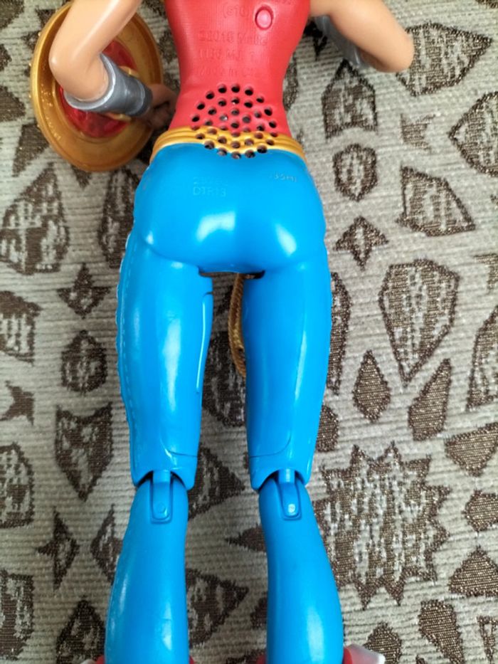Figurine Wonder Woman 2015 - photo numéro 10