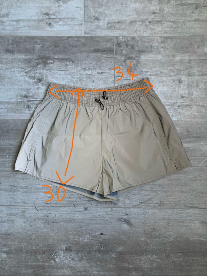 Short réfléchissant Bershka - photo numéro 8
