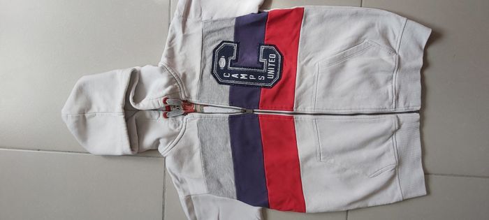 Gilet zippé à capuche 14 ans - photo numéro 2