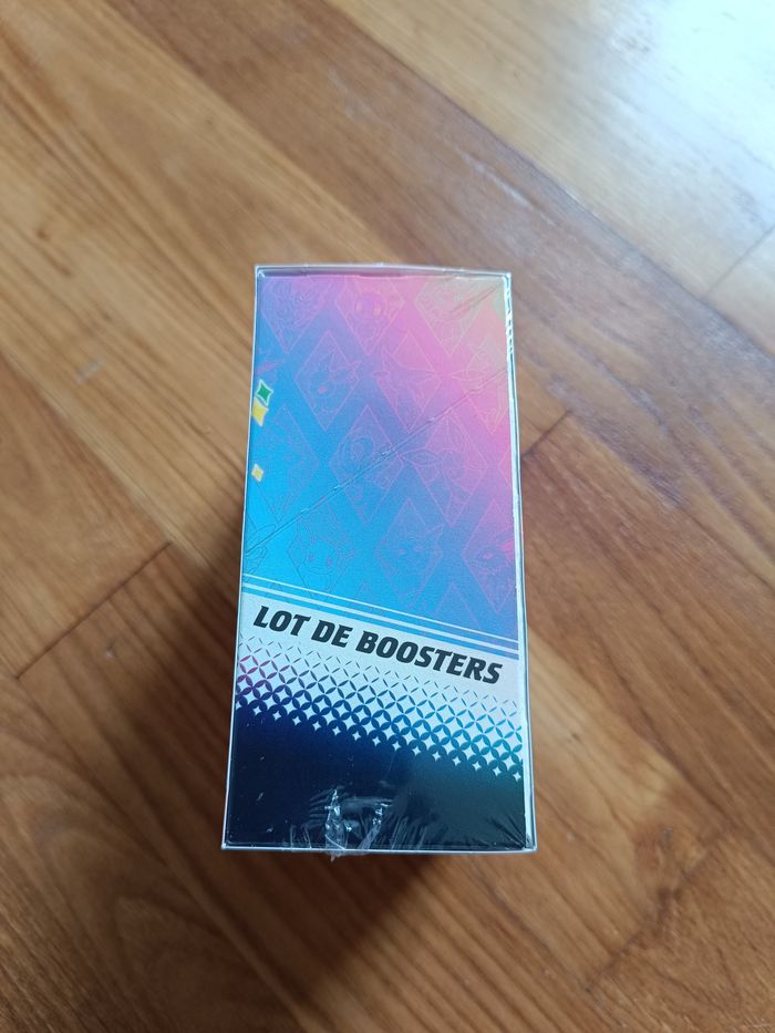 Pokémon - Bundle Evolutions Prismatiques EV8.5 - photo numéro 2