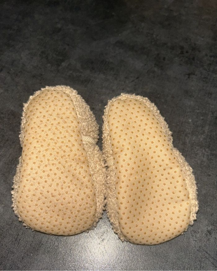 Chaussons bébé - photo numéro 5
