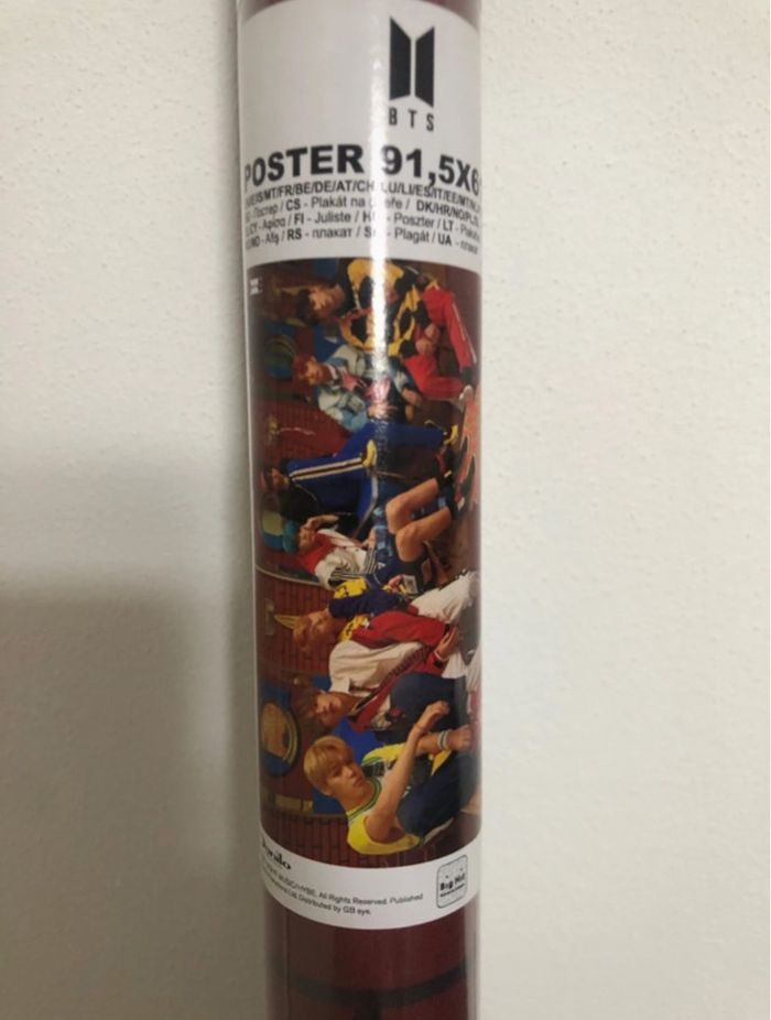 Poster BTS - photo numéro 3