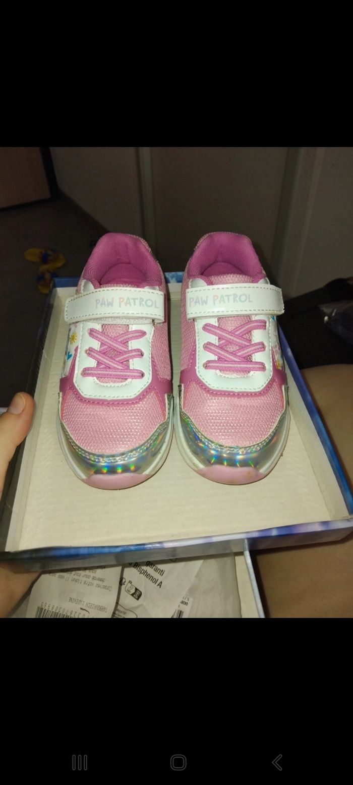 Basket pat patrouille rose lumière