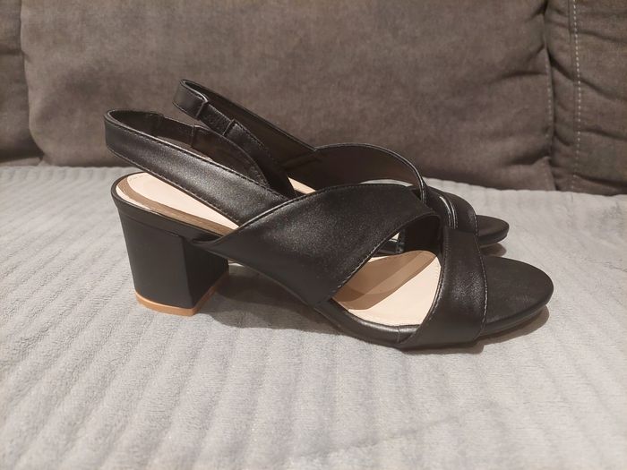 sandales noires