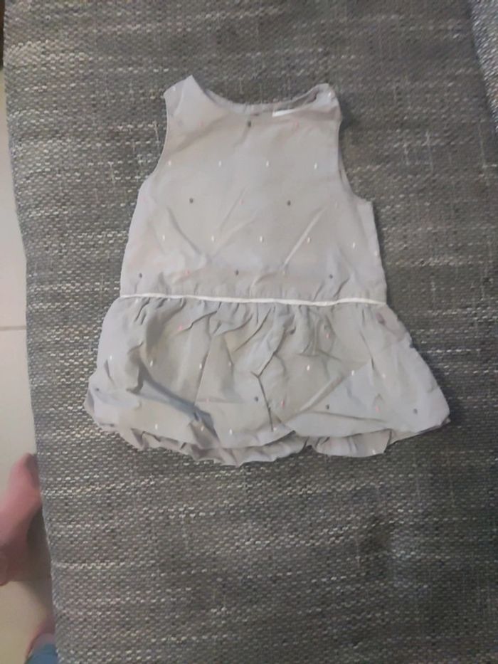 Robe taille 9 mois