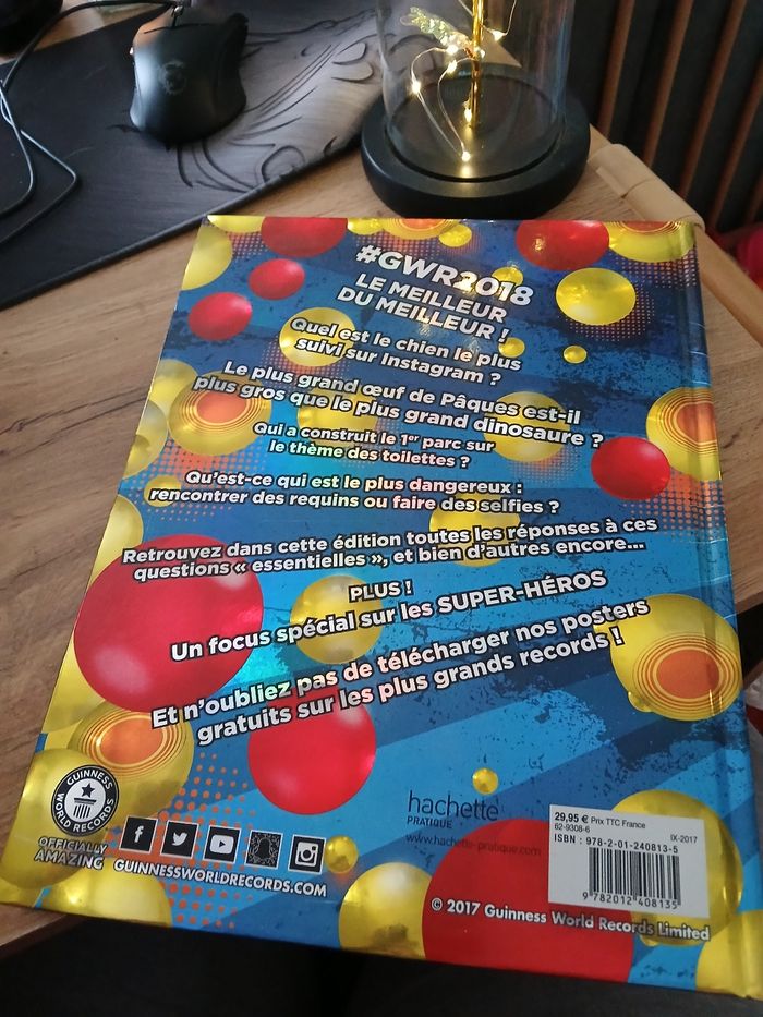 LIVRE GUINNESS WORLD RECORD 2018 - photo numéro 2