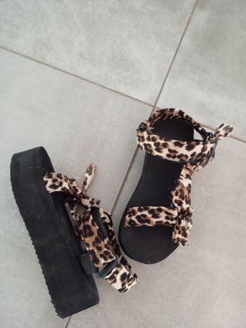 sandales tendance plate forme neuve  bellucci
