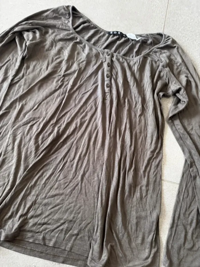 T-shirt gris Edeis la redoute, taille 42/44, bon état - photo numéro 2