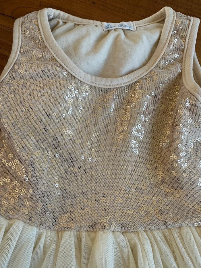 Robe de cérémonie à sequins et tulle - photo numéro 2
