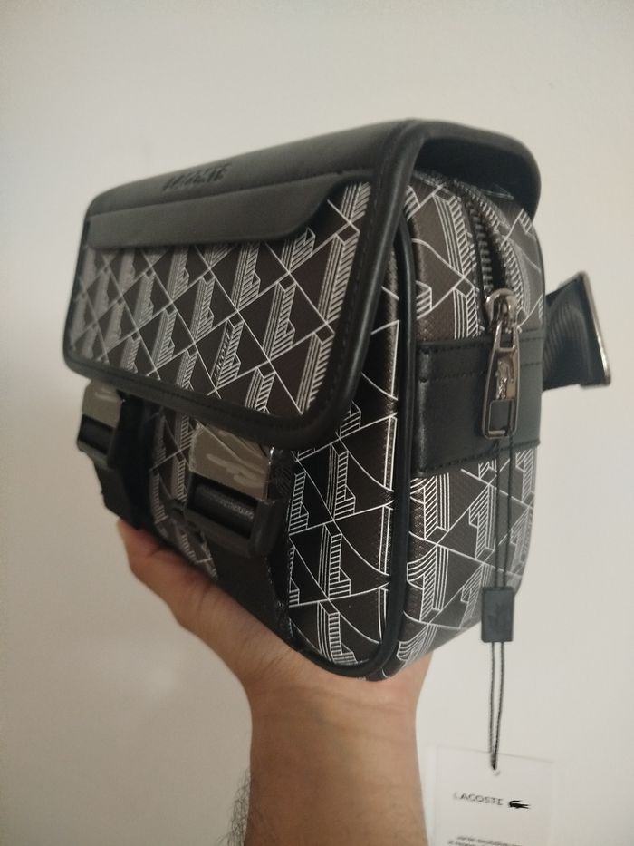 Sacoche Lacoste bandoulière - photo numéro 3