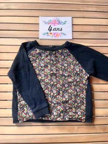 Pull fin fleuri jacadi 4 ans