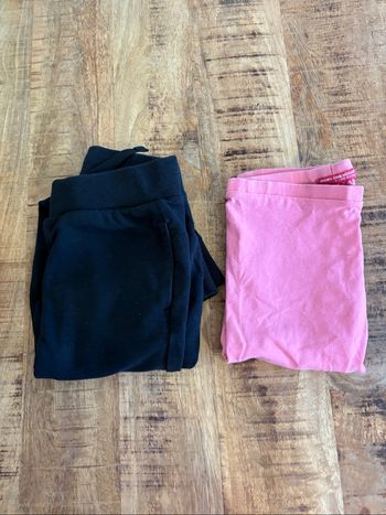 1 jogging et 1 legging taille  6 ans
