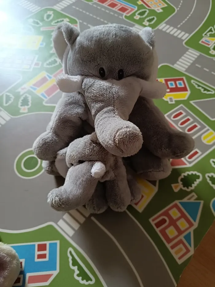 nounours éléphant et son bébé