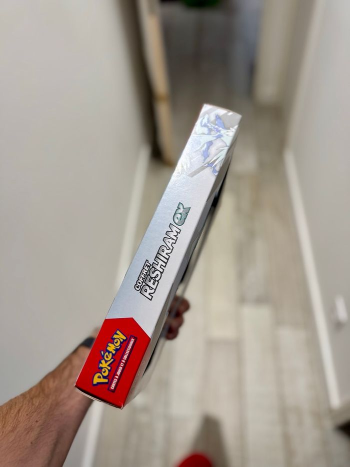 [NEUF] Coffret Pokémon Reshiram ex - photo numéro 3