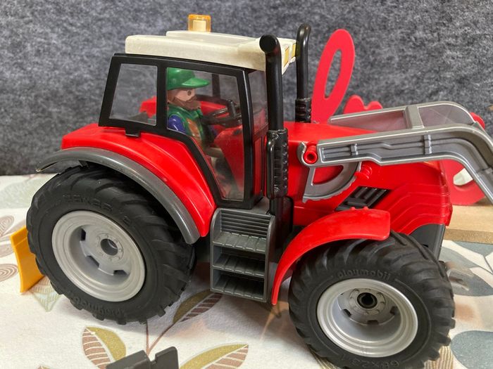 Playmobil - tracteur avec son foin - photo numéro 2