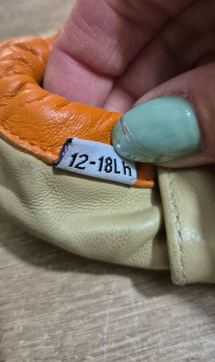 Lot chaussons souples en cuir 12-18 mois - photo numéro 10