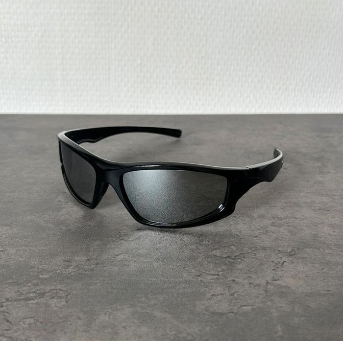 Lunettes Noires Effet Miroir - photo numéro 2