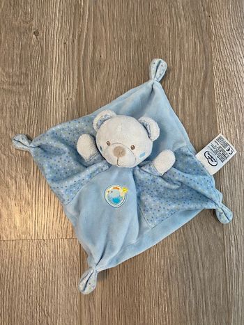 Doudou plat bleu