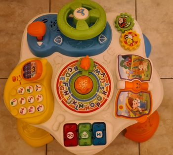 Table d'activités bilingue