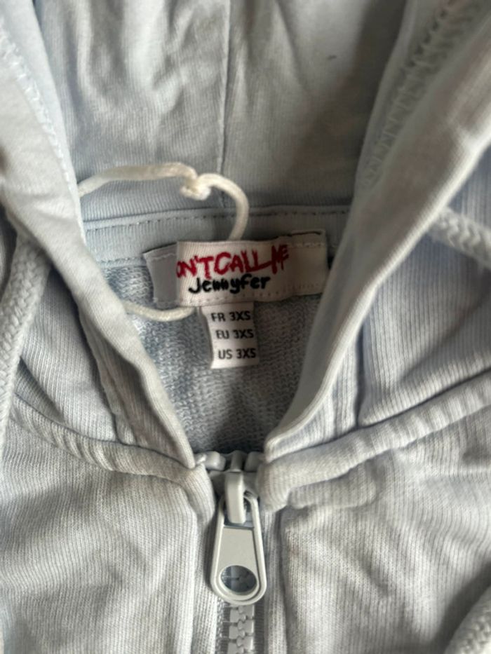 Sweat sans manches zippé bleu ciel XXXS Jennyfer - photo numéro 2