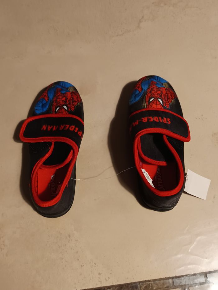 Pantoufles spiderman - photo numéro 8