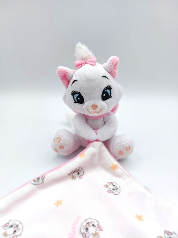Doudou peluche chat Marie blanc rose DISNEY BABY nœud rose mouchoir fleurs jaunes - photo numéro 3