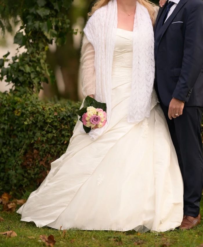 Robe de mariée 44/46 Ivoire bustier + Jupon - photo numéro 3