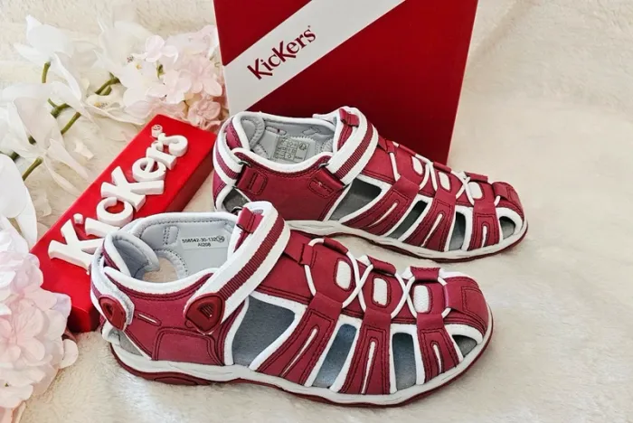 Sandales nus pieds Fille Scratch Kickers T36