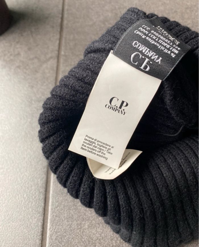 Bonnet cp company noir neuf - photo numéro 4