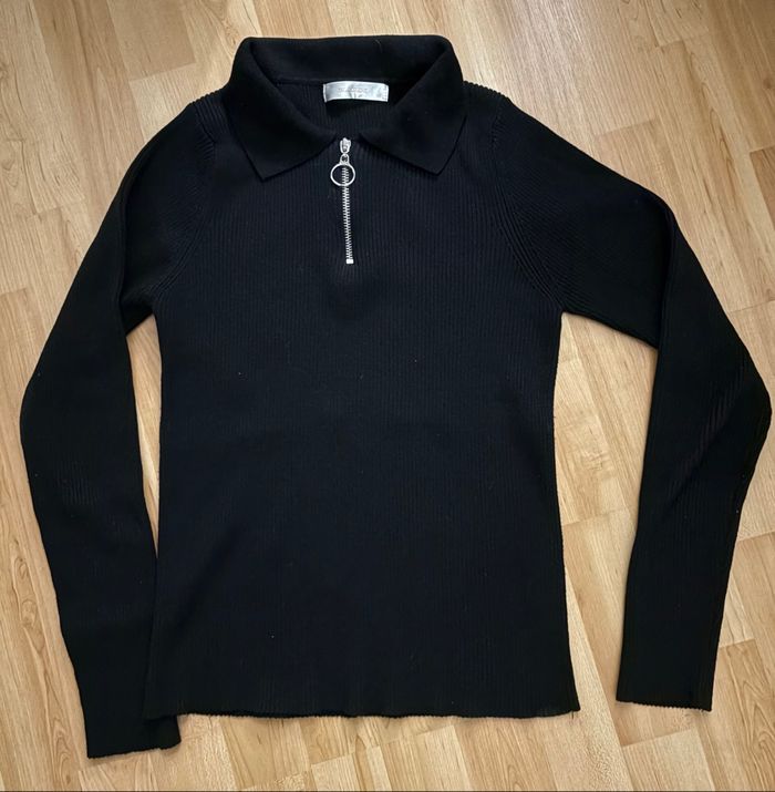 Pull noir