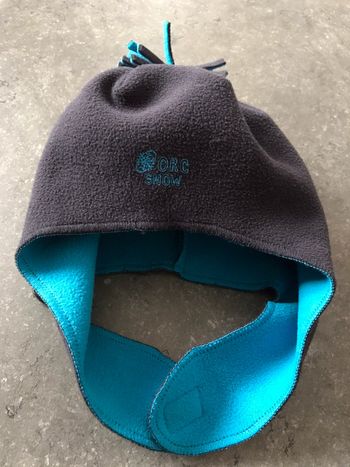 Bonnet avec cache oreille polaire bleu bébé 12 mois