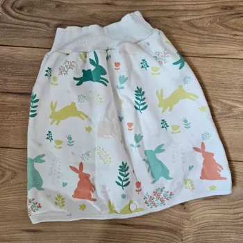 Jupe imperméable pour petits accidents