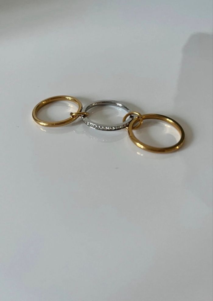 Bague dorée multi-anneaux avec strass – style minimaliste tendance - photo numéro 3