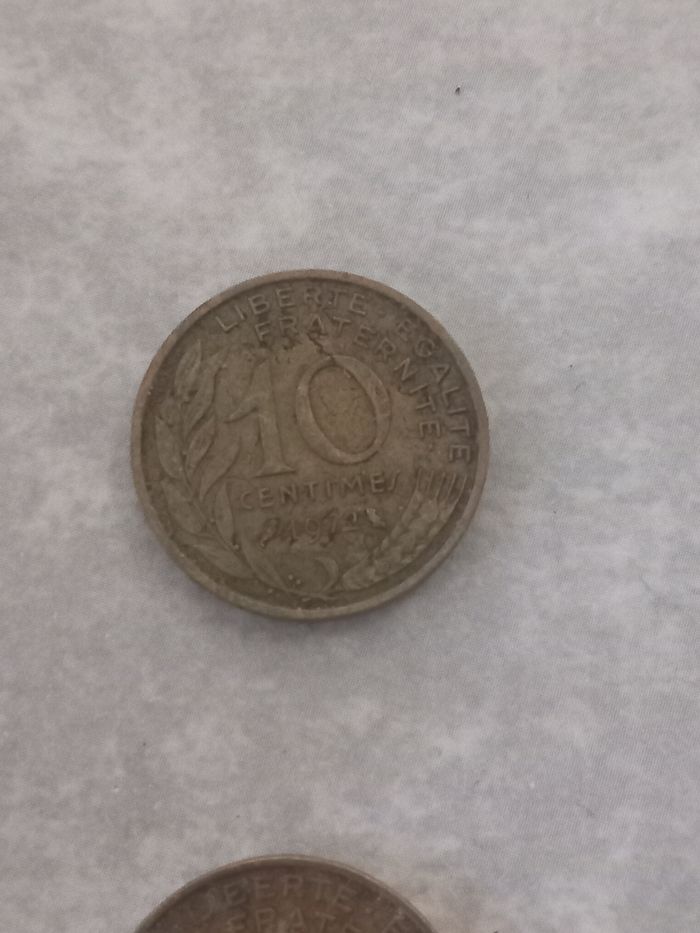 Pièces de 10 centimes de franc Année 70 - photo numéro 4