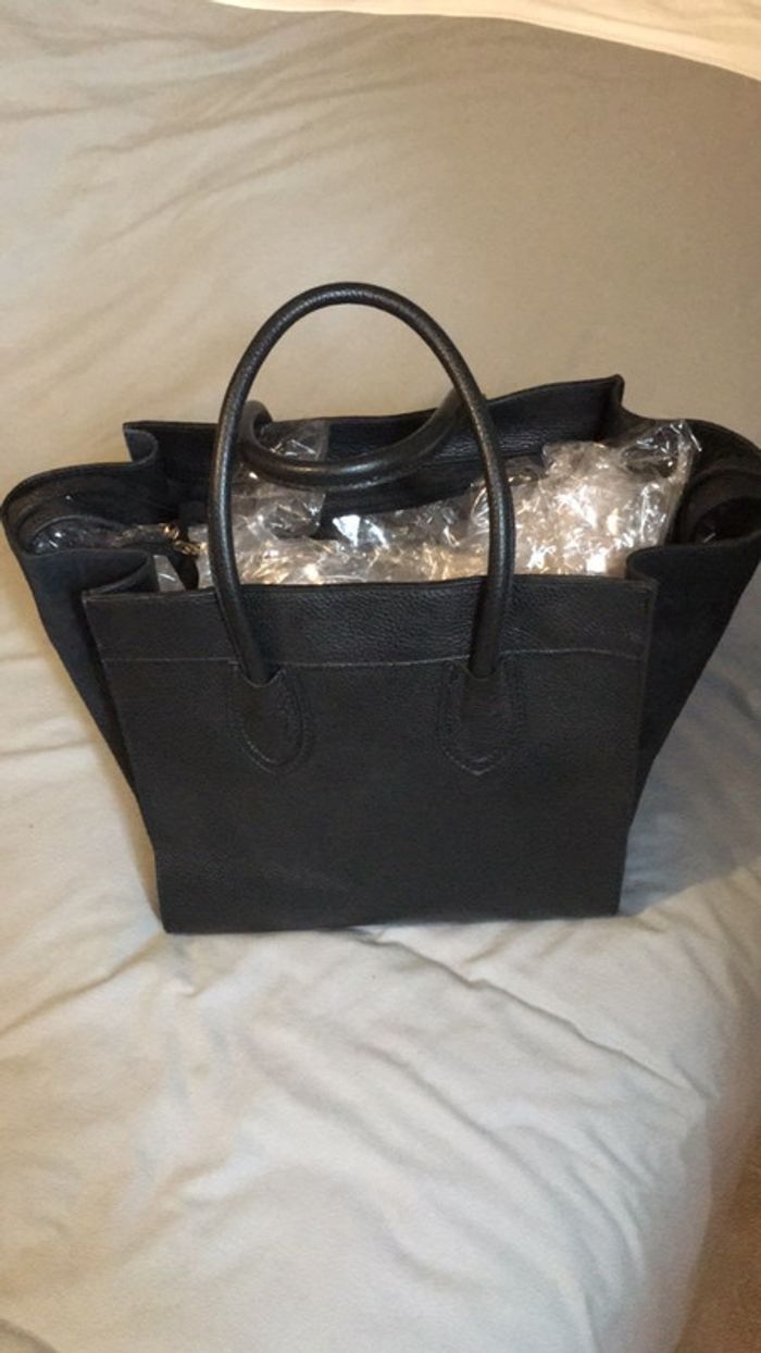 Sac en cuir noir neuf